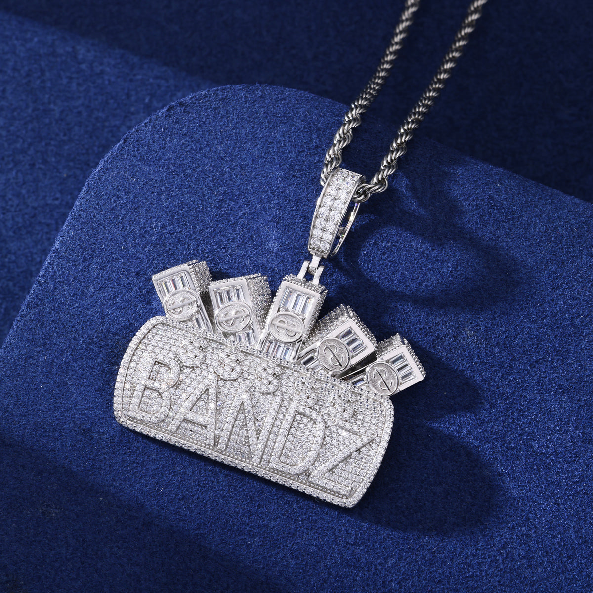 BANDZ Cash Stack Moissanite Pendant close-up