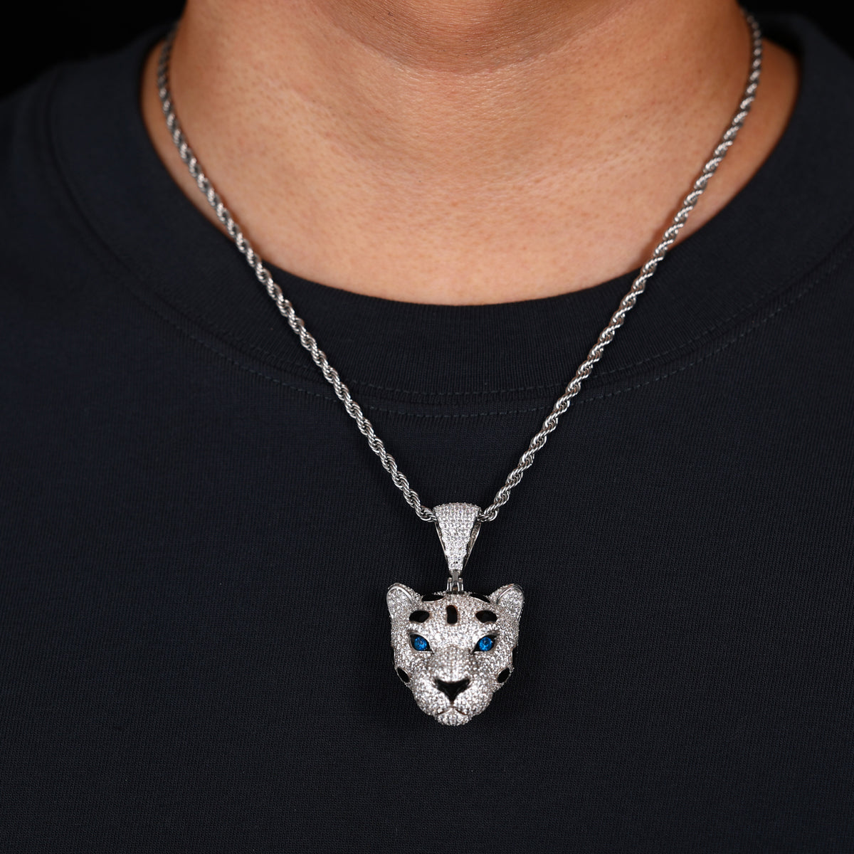 3D Leopard Head Moissanite Pendant view